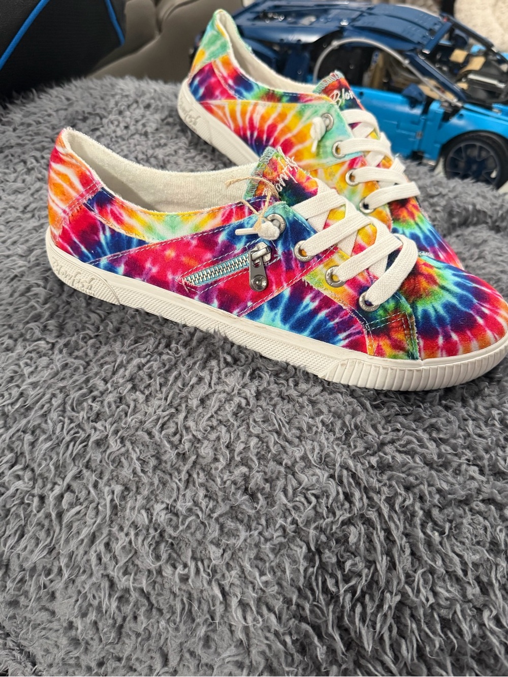 Women's Tie-Dye Canvas Sneakers - Rainbow - Picture 4 of 5